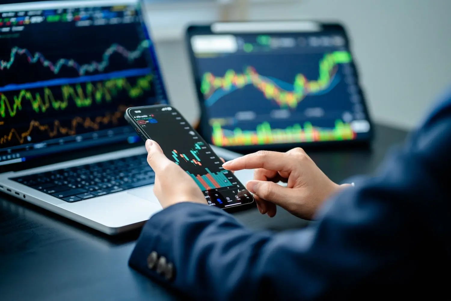 Tokenized gold market growth 2025 chart